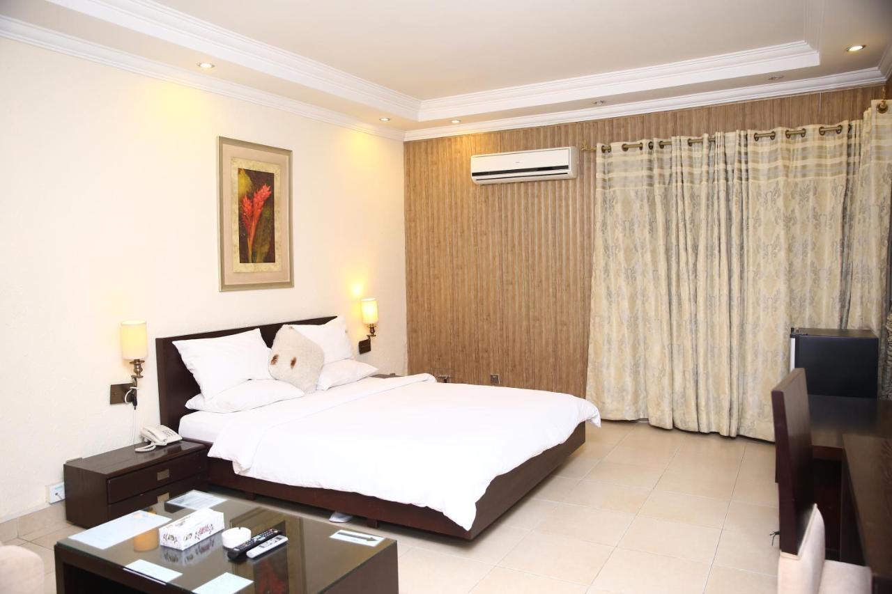 Safari Club 3 Bahria Town Hotel Rawalpindi Exterior photo